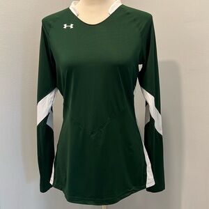 Large Women’s Under Armour  long sleeve Forest Green Athletic Shirt